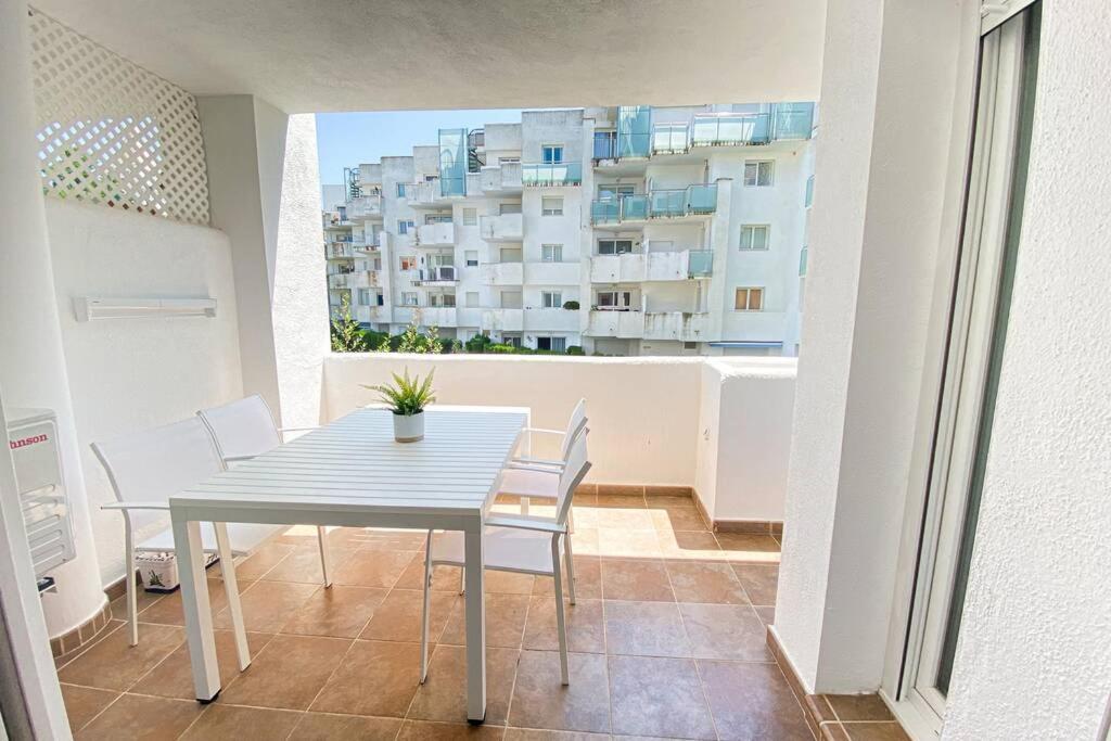 Blue Marina - Terraza, Piscina Y Wifi Gratis Appartement Roses Buitenkant foto